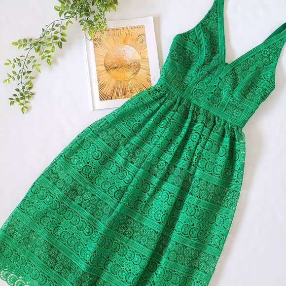 ANTONIO MELANI Green Lace Midi Dress - Picture 2 of 6